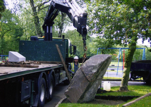 Positioning the stone in Nuttall Park
14-Leisure-01-Parks and Gardens-001-Nuttall Park General
Keywords: 2008