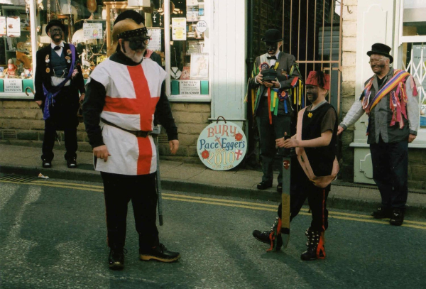 Bury Pace Eggers on Bridge Street
17-Buildings and the Urban Environment-05-Street Scenes-003-Bridge Street

Keywords: 2010