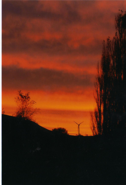 Red sky unknown location
18-Agriculture and the Natural Environment-03-Topography and Landscapes-000-General

