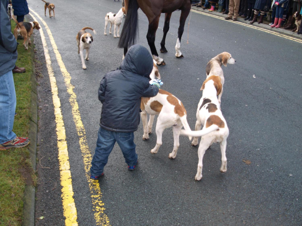 HOLCOMBE HUNT AT DRESSERS ARMS WHEELTON CHORLEY 
14-Leisure-04-Events-000-General
Keywords: 2013