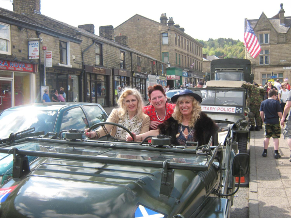 Wartime Weekend
14-Leisure-04-Events-003-1940s weekends
Keywords: 2013