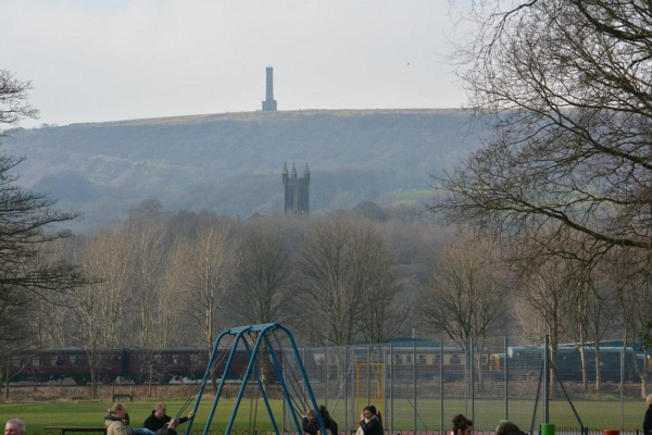 Peel Tower from Nuttall Park-March 2014
14-Leisure-01-Parks and Gardens-001-Nuttall Park General
Keywords: 2014