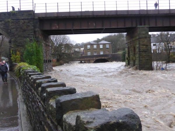 Boxing Day Floods -  Waterside Inn from Waterside Road
14-Leisure-04-Events-009-Floods
Keywords: 2015