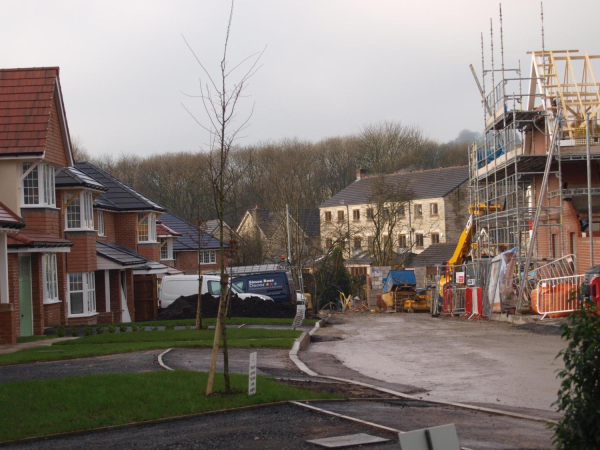 Construction of Housing Estate on former Cottage Hospital
17-Buildings and the Urban Environment-05-Street Scenes-019-Nuttall area
Keywords: 2016