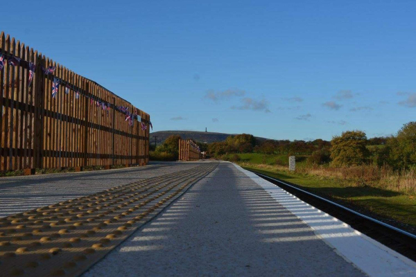 The new Burrs Country Park station on the East Lancashire Railway with Peel Tower in the background
08- History-01-Monuments-002-Peel Tower
Keywords: 2016