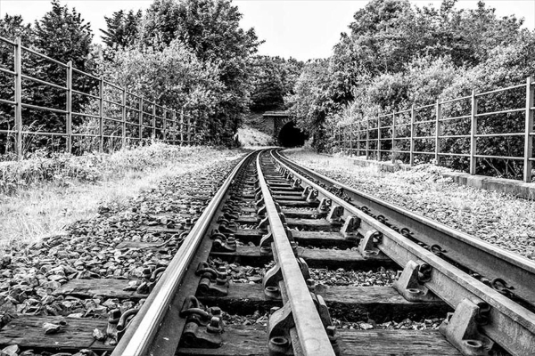 Railway Lines On Kay Bridge Summerseat 
16-Transport-03-Trains and Railways-000-General
Keywords: 2017