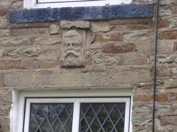 Carved Face on No19 Crow Woods Road   , Edenfield
17-Buildings and the Urban Environment-05-Street Scenes-011-Edenfield
Keywords: 2018