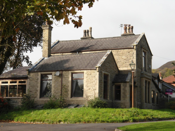 House in Ramsbottom Cemetery 23-Oct
17-Buildings and the Urban Environment-05-Street Scenes-007-Cemetery Road
Keywords: 2018