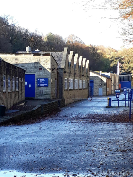 Porritts at Stubbins now closed
17-Buildings and the Urban Environment-05-Street Scenes-027-Stubbins Lane and Stubbins area
Keywords: 2018