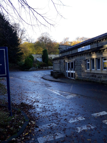 Porritts at Stubbins now closed
17-Buildings and the Urban Environment-05-Street Scenes-027-Stubbins Lane and Stubbins area
Keywords: 2018