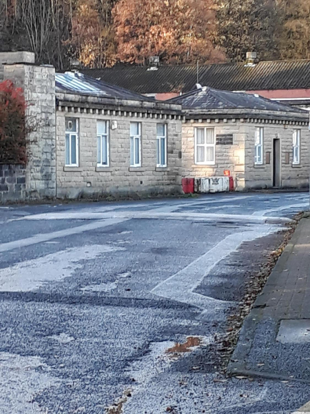 Porritts at Stubbins now closed
17-Buildings and the Urban Environment-05-Street Scenes-027-Stubbins Lane and Stubbins area
Keywords: 2018