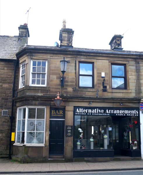 Alternative Arrangements Bridge Street
17-Buildings and the Urban Environment-05-Street Scenes-003-Bridge Street
Keywords: 2018