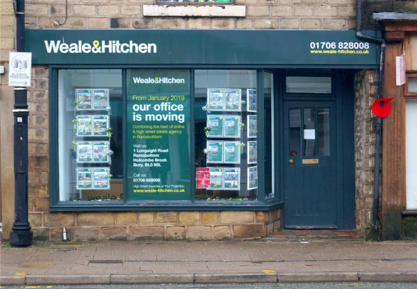 Weale and Hitchen closing down Bolton Street
17-Buildings and the Urban Environment-05-Street Scenes-031 Bolton Street
Keywords: 2018