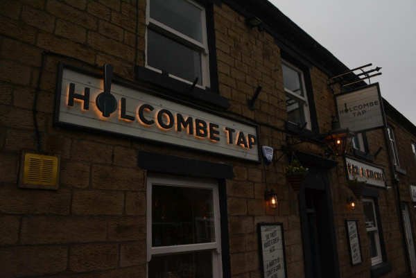 Holcombe Tap  
14-Leisure-05-Pubs-018-Masons Arms then Holcombe Tap
Keywords: 2018