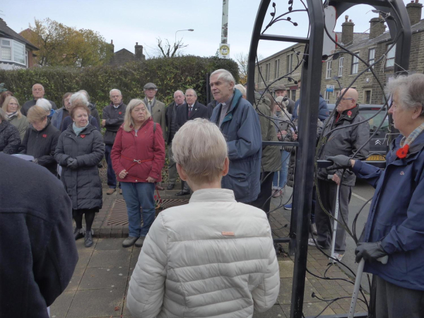 Remembrance Service in Edenfield Memorial Garden 
17-Buildings and the Urban Environment-05-Street Scenes-011-Edenfield
Keywords: 2018