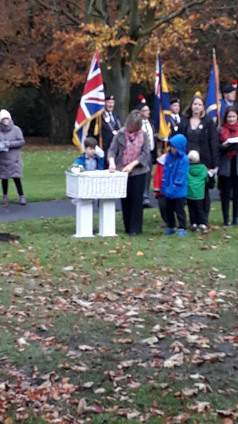 Memorial stone Unveiling Nuttall Park Sunday November 4th 2018 Releasing of the Doves
14-Leisure-01-Parks and Gardens-001-Nuttall Park General
Keywords: 2018