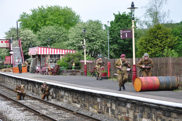 1940s weekend
14-Leisure-04-Events-003-1940s weekends
Keywords: 2018