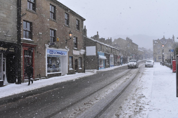 Bridge Street covered oin snow
17-Buildings and the Urban Environment-05-Street Scenes-003-Bridge Street
Keywords: 2018