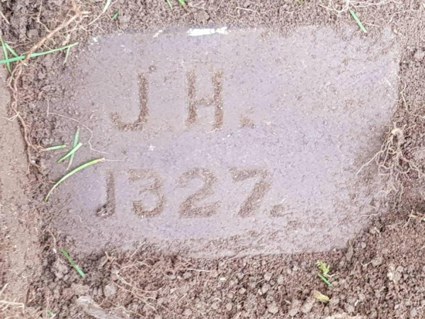 Grave marker Ramsbottom Cemetery
17-Buildings and the Urban Environment-05-Street Scenes-007-Cemetery Road
Keywords: 2018