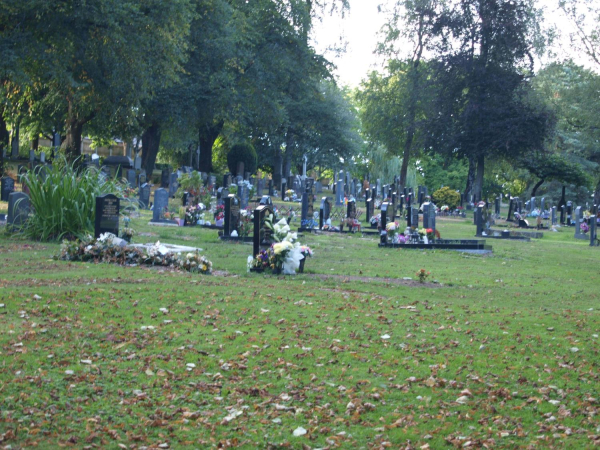 Ramsbottom Cemetery & recently dug grave
17-Buildings and the Urban Environment-05-Street Scenes-007-Cemetery Road
Keywords: 2018