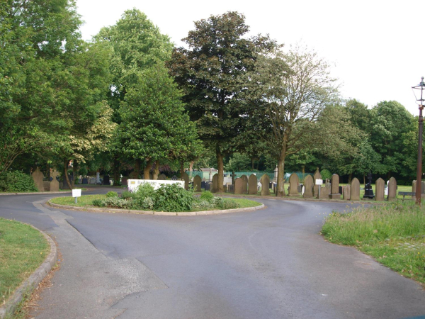 Entrance to Ramsbotom Cemetery
17-Buildings and the Urban Environment-05-Street Scenes-007-Cemetery Road
Keywords: 2018