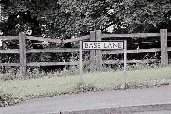 Bass Lane, Summerseat
17-Buildings and the Urban Environment-05-Street Scenes-028-Summerseat area
Keywords: 2018