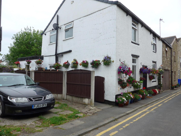 Garden Trail organised by Edenfield and District Horticultural Society
17-Buildings and the Urban Environment-05-Street Scenes-011-Edenfield
Keywords: 2018