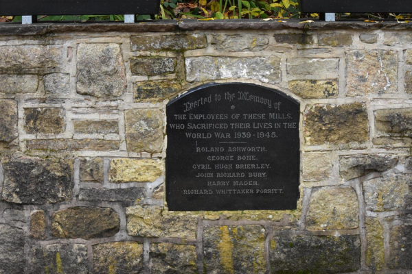 War memorial garden at Stubbins Vale Mill
17-Buildings and the Urban Environment-05-Street Scenes-027-Stubbins Lane and Stubbins area
Keywords: 2018