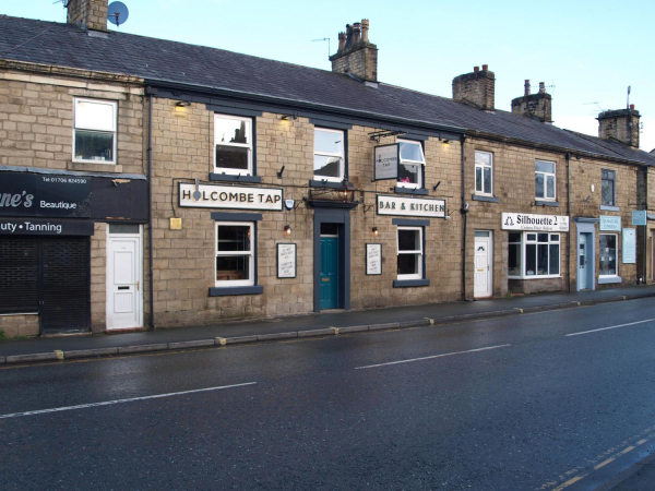 Masons Arms on Bolton Road West being renovated to Holcombe Tap
14-Leisure-05-Pubs-018-Masons Arms then Holcombe Tap
Keywords: 2018