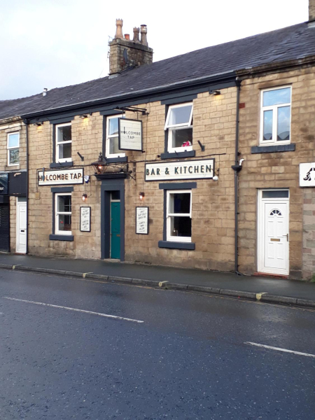 Masons Arms on Bolton Road West being renovated to Holcombe Tap
14-Leisure-05-Pubs-018-Masons Arms then Holcombe Tap
Keywords: 2018