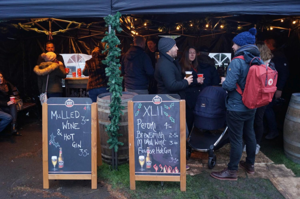 Christmas market mulled wine stall
14-Leisure-04-Events-006-Markets
Keywords: 2018