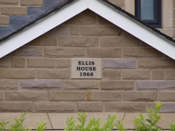 Date and House Stones on Buildings on Bolton Street - Ellis House 1968 
17-Buildings and the Urban Environment-05-Street Scenes-002-Bolton Road West
Keywords: 2019