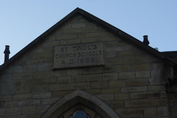 Crow Lane - St Paul's school date stone
17-Buildings and the Urban Environment-05-Street Scenes-009-Crow Lane Area
Keywords: 2019