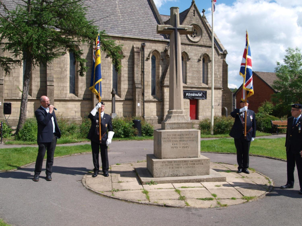 St Paul's Church Striking 11.00hrs
06-Religion-01-Church Buildings-001-Church of England  - St. Paul, Bridge Street, Ramsbottom
Keywords: 2019