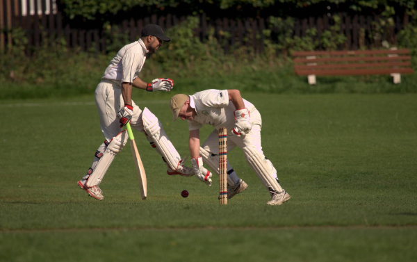  Brooks Bottom Wicket Keeper ? Taken at the club in August.
14-Leisure-02-Sport and Games-006-Cricket
Keywords: 2019