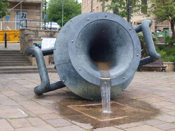 Urn with water 
17-Buildings and the Urban Environment-05-Street Scenes-017-Market Place
Keywords: 2019