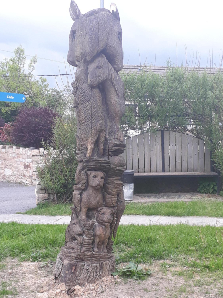 Totem Pole Carving Bleakholt Animal Sanctuary 
17-Buildings and the Urban Environment-05-Street Scenes-011-Edenfield
Keywords: 2019