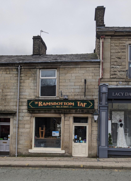 Ramsbottom Tap - 43 Bolton Street
17-Buildings and the Urban Environment-05-Street Scenes-031 Bolton Street
Keywords: 2020