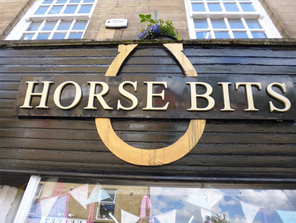 Horse Bits shop sign, Bridge Street
17-Buildings and the Urban Environment-05-Street Scenes-003-Bridge Street
Keywords: 2020