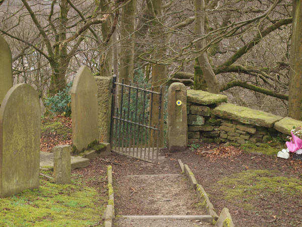 Iron Gate Holcombe Grave Yard 
17-Buildings and the Urban Environment-05-Street Scenes-014-Holcombe Village
Keywords: 2020