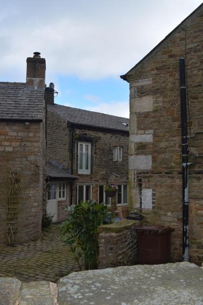 Pot Green 
17-Buildings and the Urban Environment-05-Street Scenes-013-Holcombe Brook Area
Keywords: 2021