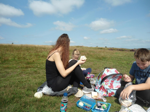 Picnic at the top of Holcombe Hill  
18-Agriculture and the Natural Environment-03-Topography and Landscapes-001-Holcombe Hill
Keywords: 2021