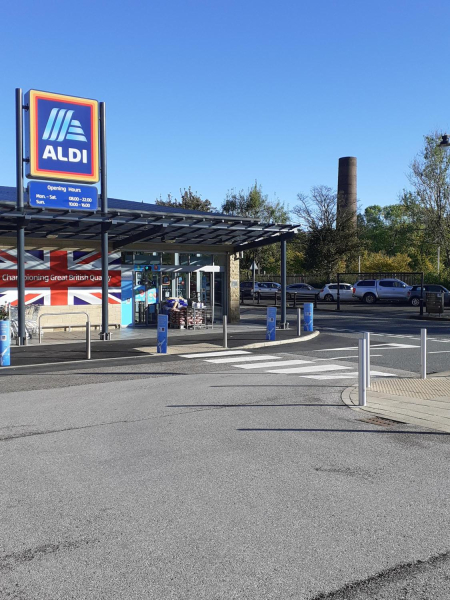 Aldi and Paper Mili Chimney 
03-Shops, Restaurants and Hotels-02-Individual shops-001-Supermarkets
Keywords: 2021