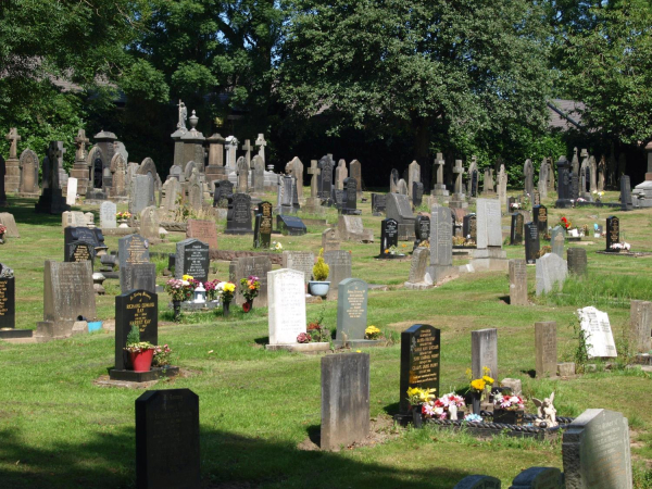 Summer in Ramsbottom Cemetery 
17-Buildings and the Urban Environment-05-Street Scenes-007-Cemetery Road
Keywords: 2021