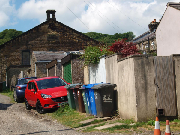 Back Street of houses on Dundee Lane looking to Dundee Church 
17-Buildings and the Urban Environment-05-Street Scenes-010-Dundee Lane
Keywords: 2021