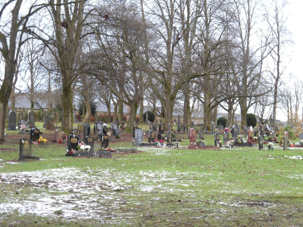 Ramsbottom Cemetery in winter 
17-Buildings and the Urban Environment-05-Street Scenes-007-Cemetery Road
Keywords: 2021