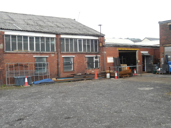 Ramsbottom Metal Works  
17-Buildings and the Urban Environment-05-Street Scenes-022-Railway Street
Keywords: 2021