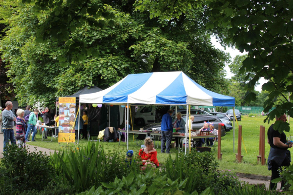 Queen Elizabeth II Platinum Jubilee Celebrations in Nuttall Park organised by Friends of Nuttall Park and Ramsbottom Rotary 
14-Leisure-01-Parks and Gardens-001-Nuttall Park General
Keywords: 2022