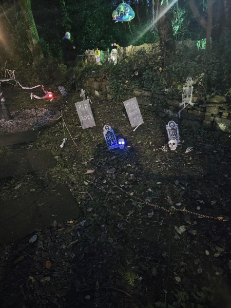 Halloween River Garden Stubbins 
17-Buildings and the Urban Environment-05-Street Scenes-027-Stubbins Lane and Stubbins area
Keywords: 2023