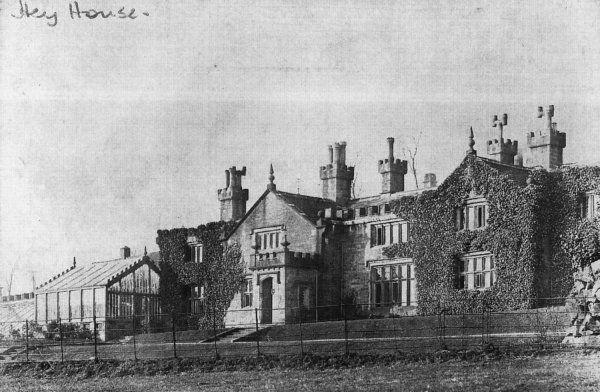 Hey House, Holcombe, 1885 (there is another view in RHSBA 1399) 
17-Buildings and the Urban Environment-05-Street Scenes-014-Holcombe Village
Keywords: 1945